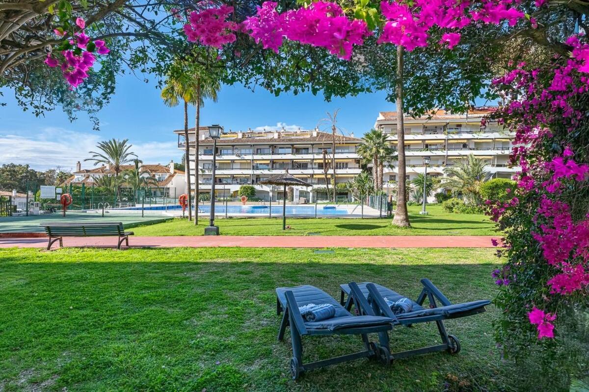 Golden Mile Getaway, Garden View, Pool & Comfort Marbella Exteriör bild