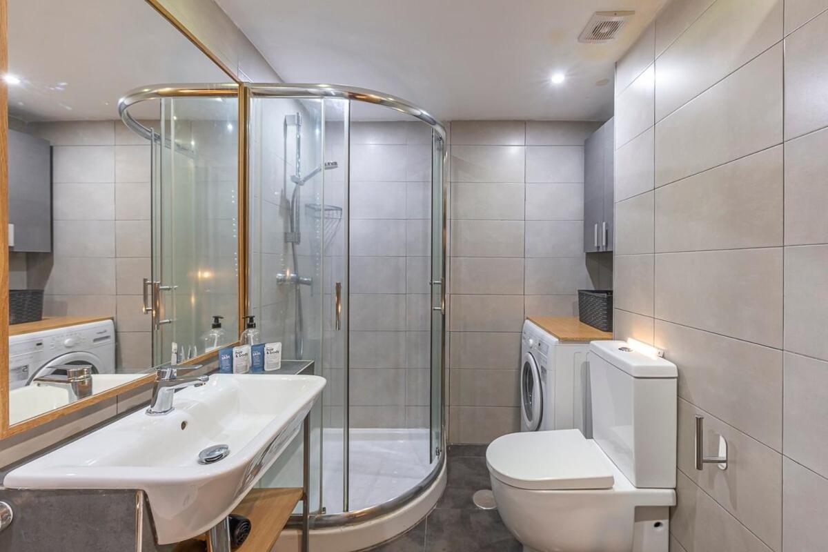 Golden Mile Getaway, Garden View, Pool & Comfort Marbella Exteriör bild