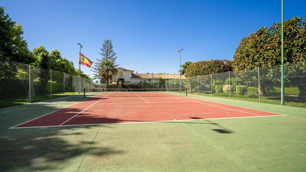 Golden Mile Getaway, Garden View, Pool & Comfort Marbella Exteriör bild