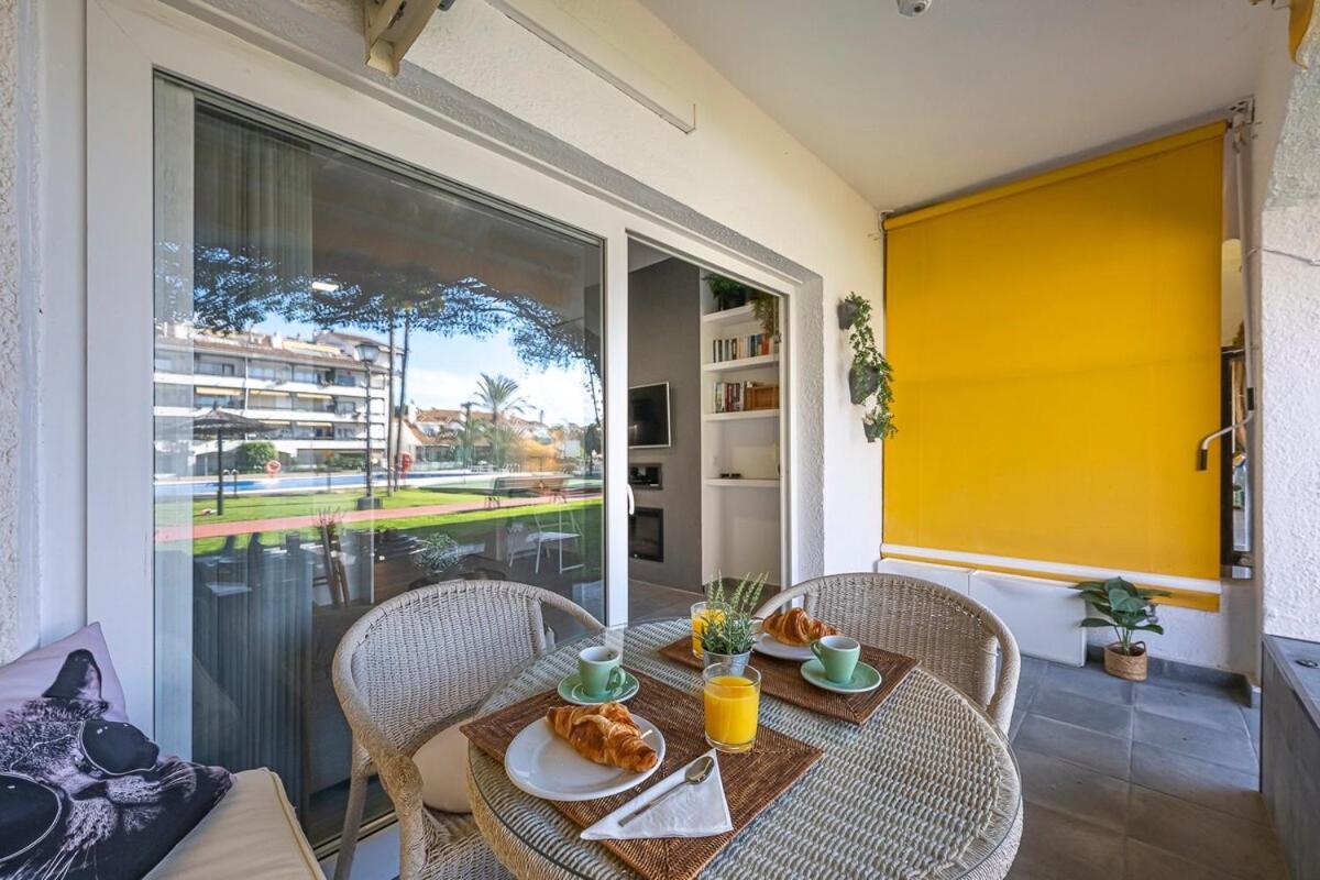 Golden Mile Getaway, Garden View, Pool & Comfort Marbella Exteriör bild