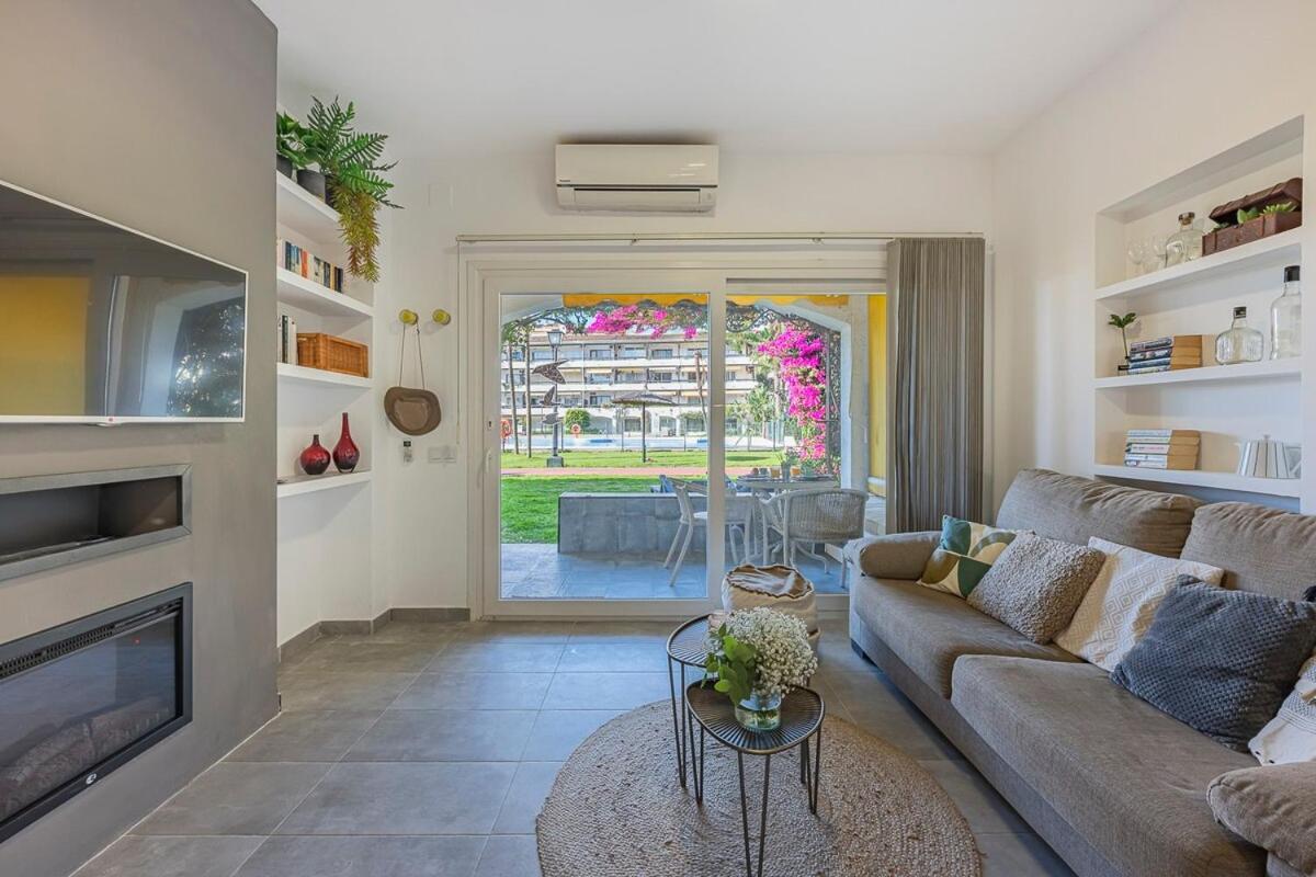 Golden Mile Getaway, Garden View, Pool & Comfort Marbella Exteriör bild