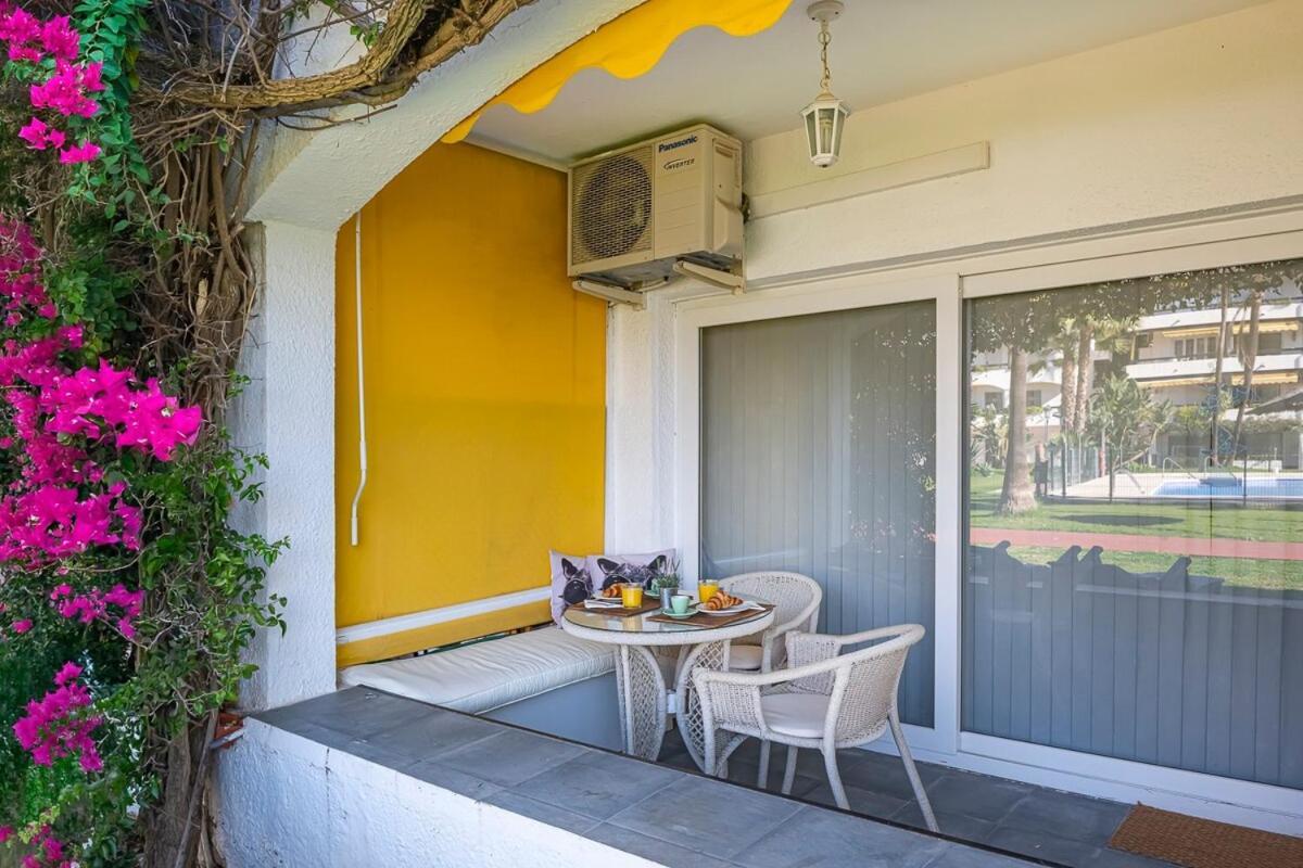 Golden Mile Getaway, Garden View, Pool & Comfort Marbella Exteriör bild