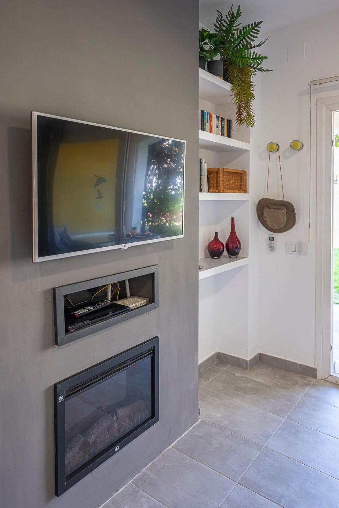 Golden Mile Getaway, Garden View, Pool & Comfort Marbella Exteriör bild